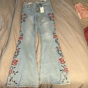 Flower flared jeans forever 21